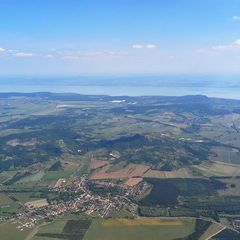 Flugwegposition um 13:43:44: Aufgenommen in der Nähe von Kreis Tapolca, Ungarn in 1901 Meter